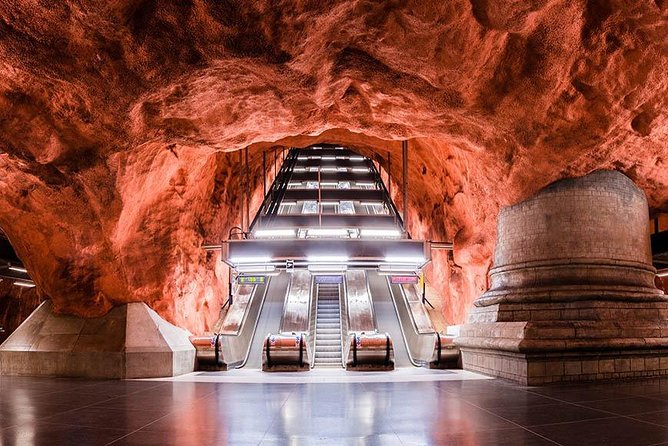 Stockholm Art Walk - Audio Guide and Language Options