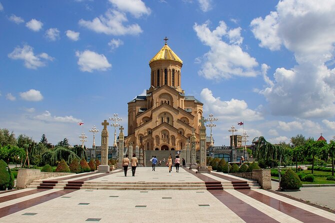Tbilisi Airport Transfers: Tbilisi City to Tbilisi Airport TBS in Standard Van - Amenities During Your Ride