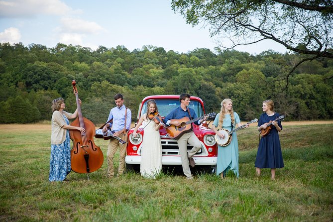 The Petersens at The Little Opry Theatre in Branson - Positive Aspects of the Show