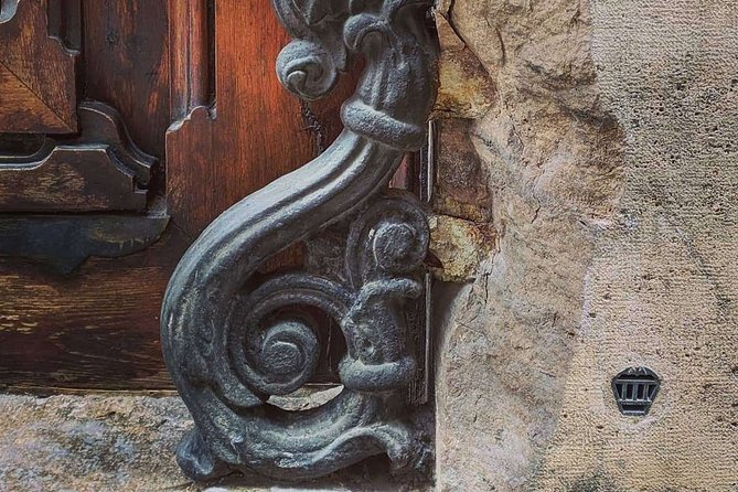 The Secret Valencia: Mysteries, Legends and Curiosities - Exploring Mystical Landmarks