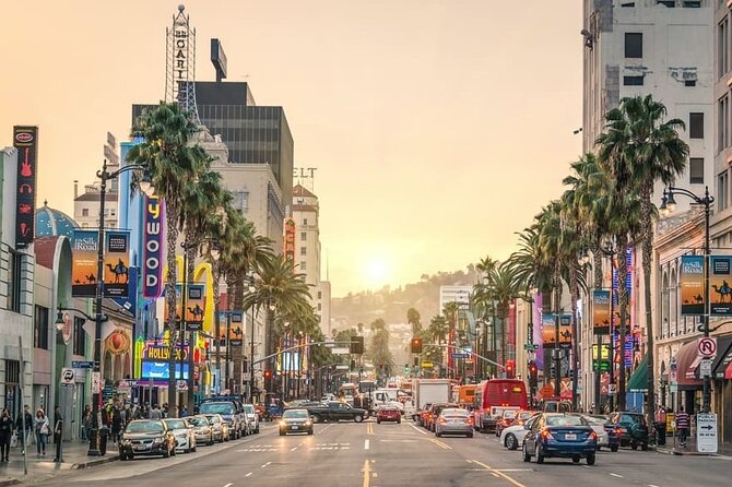 The Streets of LA: A Self-Guided Tour Review - Navigating the Tour