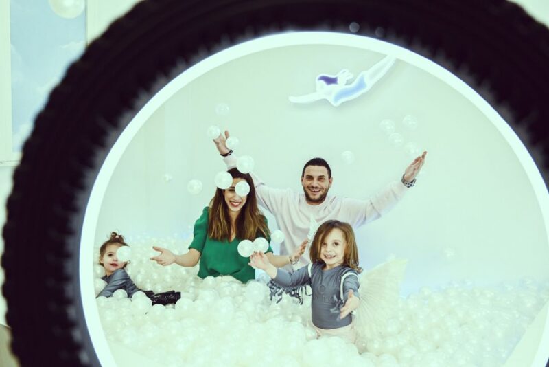 Thessaloniki: Selfie Museum Admission Ticket - Themed Installations