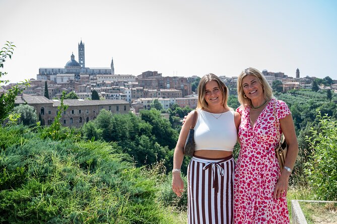 Three Hours Siena Private Walking Tour With Personal Photographer - Meeting and End Points
