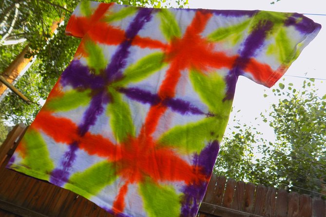 Tie-Dye Art Class in Estes Park - Whats Included in the Experience