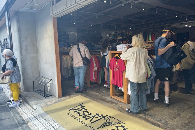 Tokyos Neighborhood Digs: Coffee, Records & Vintage Vibes - Vintage Record Shops