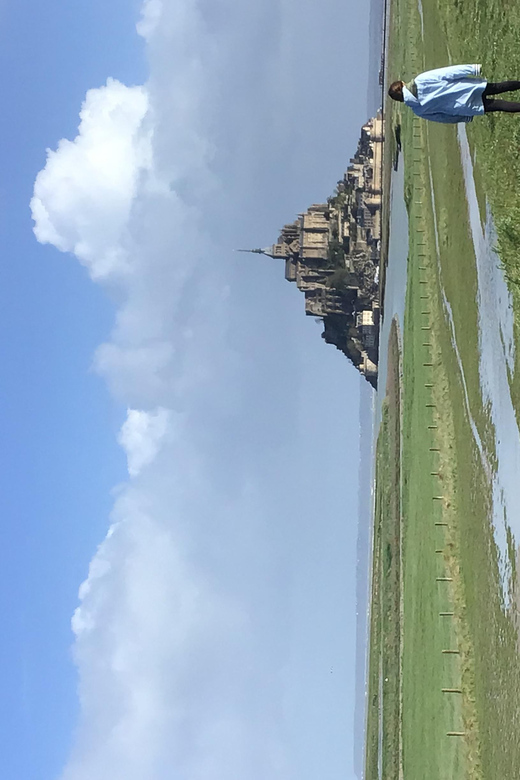 Tourist Transfert With Stops From Caen to Mont Saint Michel - Booking Flexibility