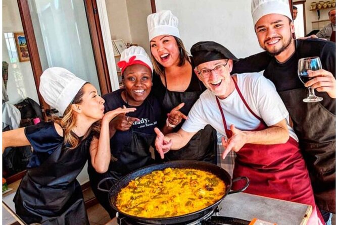 Traditional Paella & Sangría Workshop & Spanish Meal in Madrid - Key Points