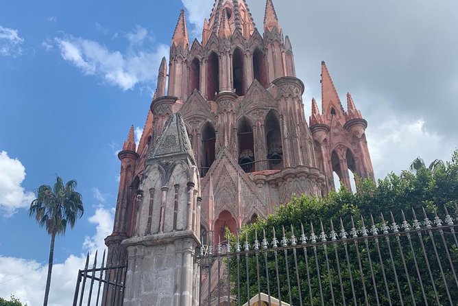 Transfer Between San Miguel De Allende and BJX Airport - Pickup and Meeting Points