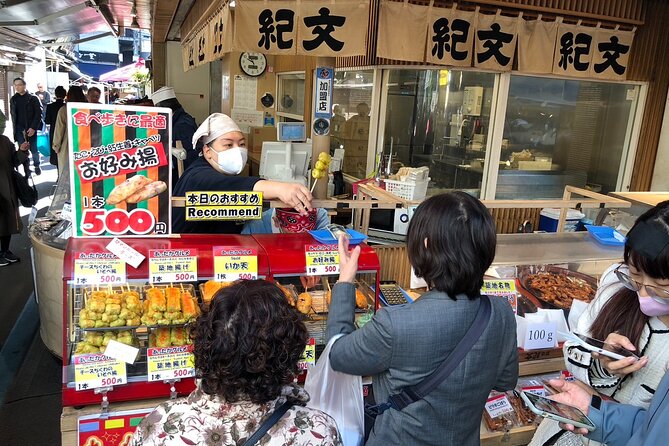 Uncover The Best Foodie Spots In Ginza With A Local Expert - Warming up With Curry Pan