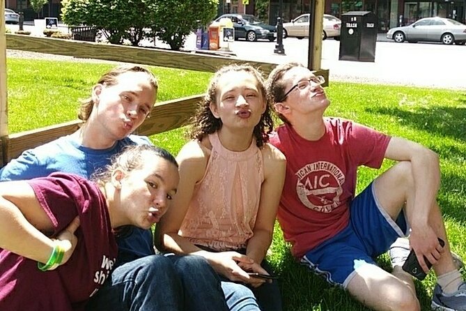 Unique Scavenger Hunt Experience in Virginia Beach by Wacky Walks - Teamwork and Problem-Solving Challenges