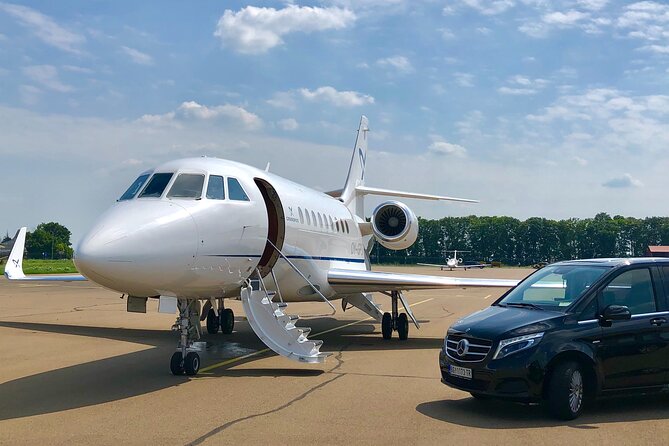 VAN Private Transfer From Belgrade Airport - Ask Away