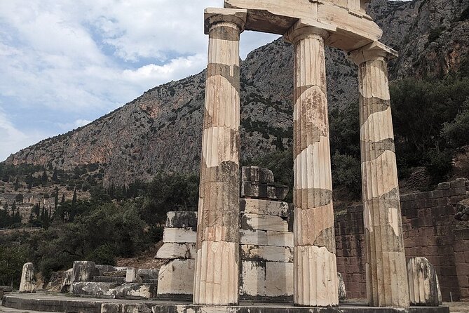 Visit Delphi & Meteora Monasteries Full Day Private Tour 12 Hour - Tour Inclusions