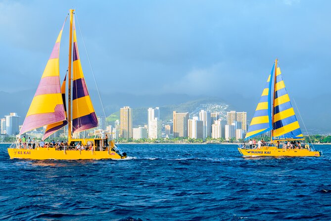 Waikiki Beach Sunset Sail - Capacity and Inclusivity