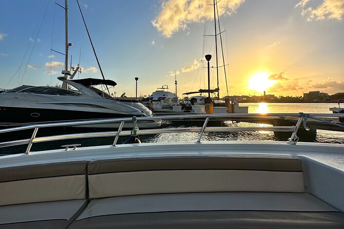 Waikiki Firework Cruise With Dinner Review - Accessibility and Suitability