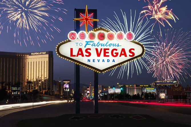 Winter Wonders of Vegas: A Festive Stroll - Unforgettable Holiday Displays and Decorations
