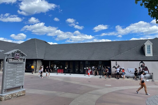 Woodbury Outlets Roundtrip Transfer Review - Other Important Information