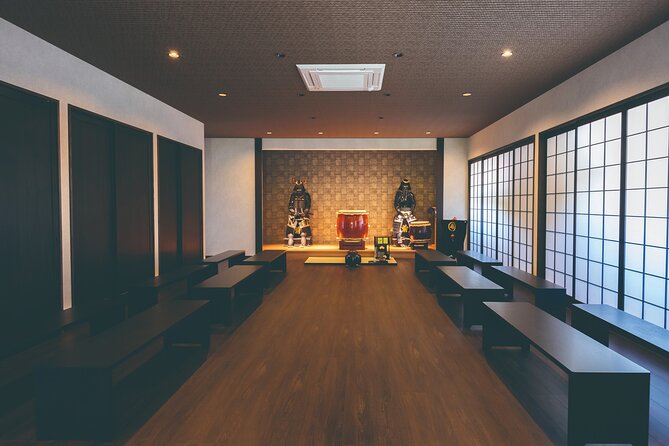 YokaBus Fukuoka Food Crafting, Samurai Style Dining, Mirror Sea - Meeting and Pickup