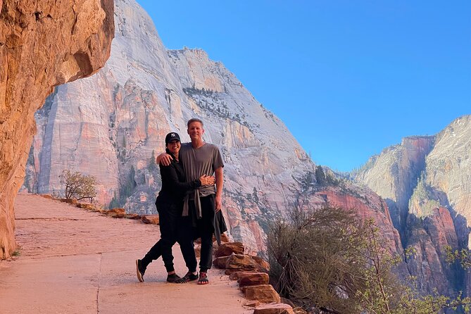 Zion National Park: Private Guided Hike & Picnic - Discovering Iconic Landmarks