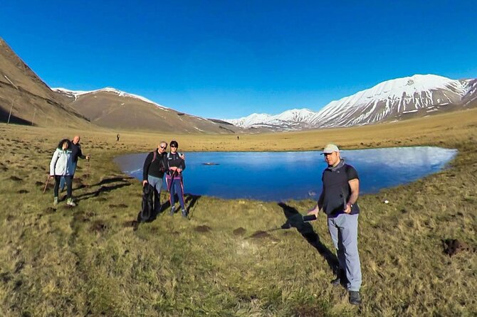 4-Hour Guided Peaceful and Relaxing Hiking Tour Around Norcia - Key Points