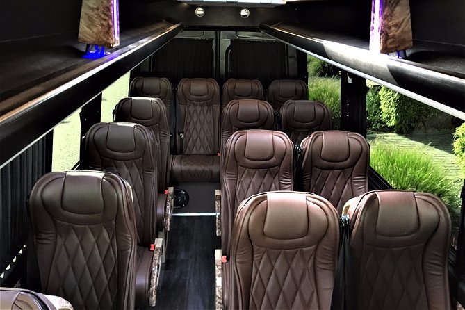 1-15 Persons Taxi or Bus Transfer Amsterdam Airport to Leiden - Booking Information