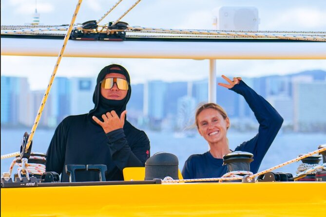 1-Hour Diamond Head Sail of Waikiki Beach - Capacity and Accessibility