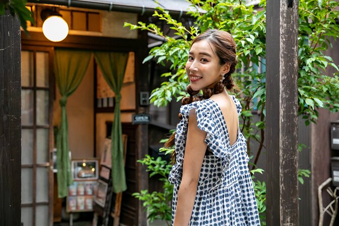 1 Hour Private Photoshoot in Nagoya - Receiving and Reviewing the Photos