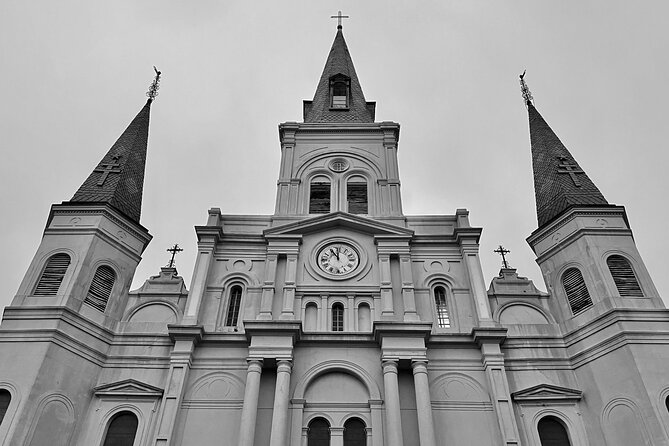 2-Hour French Quarter Ghost Walking Tour Review - Guide Highlights