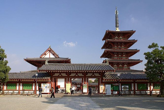 2 Hours Private Guided Walking Tour in Osaka - Tour Experience