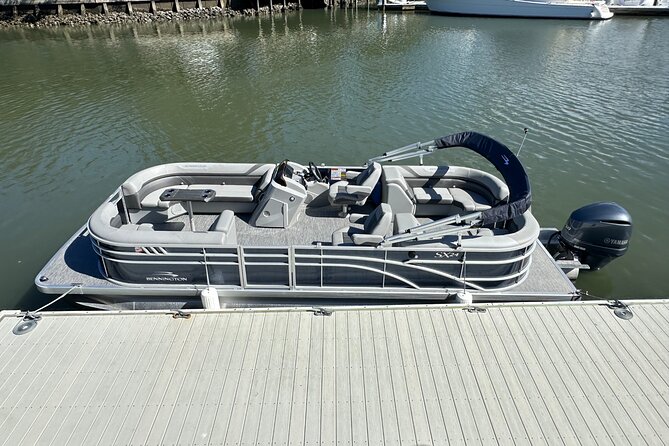 22 Ft. Luxury Pontoon Boat Rental Review - Customer Reviews