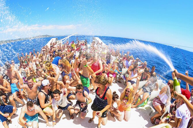 4-Hour Boat Party From Uvero Alto - Schedule and Start Time