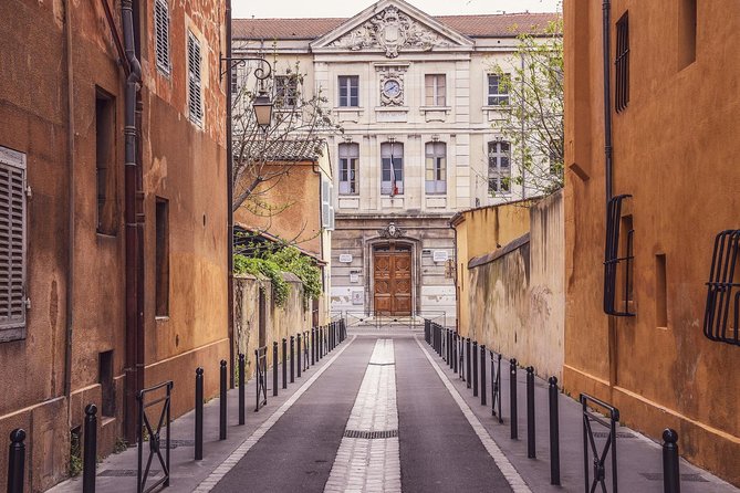 Aix-en-Provence: Private Walking Tour - Experiencing the Unique Mediterranean Ambiance