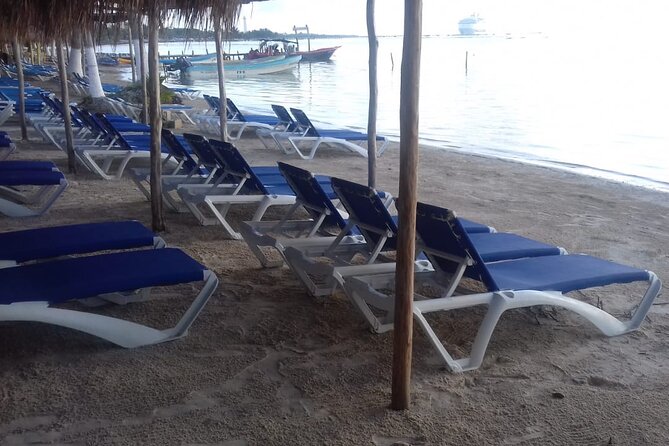 All-Inclusive Beach Day at LOS ARRECIFES REST. / Open Bar - Massage and Lunch.. - Massage Services Available
