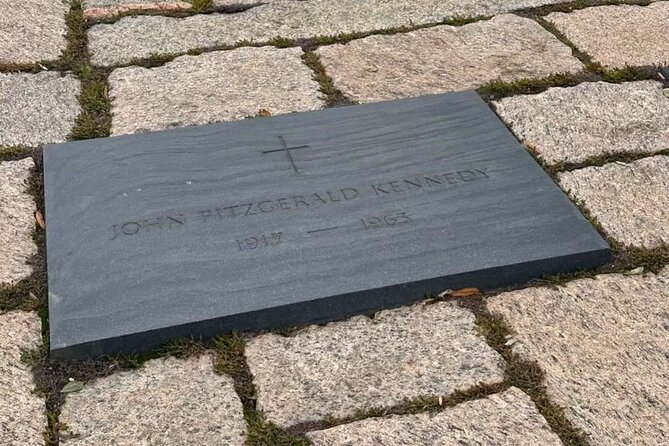 Arlington Cemetery: Tomb of the Unknown Soldier & JFK Gravesite - JFK Gravesite: A Lasting Legacy