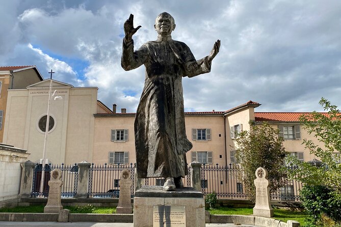 Audio-Guided Tour of the Fourvière and the Sacred Hill - Booking Process