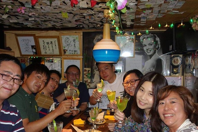 Bar Hopping With Local Food With a Guide - Experiencing the Bar Hopping Adventure