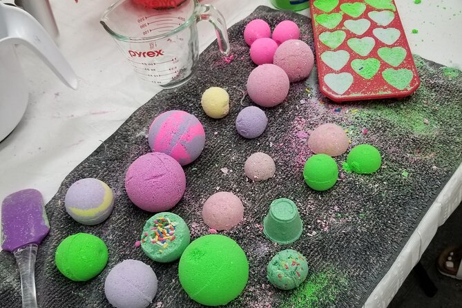 Bath Bomb Making Class - Class Features