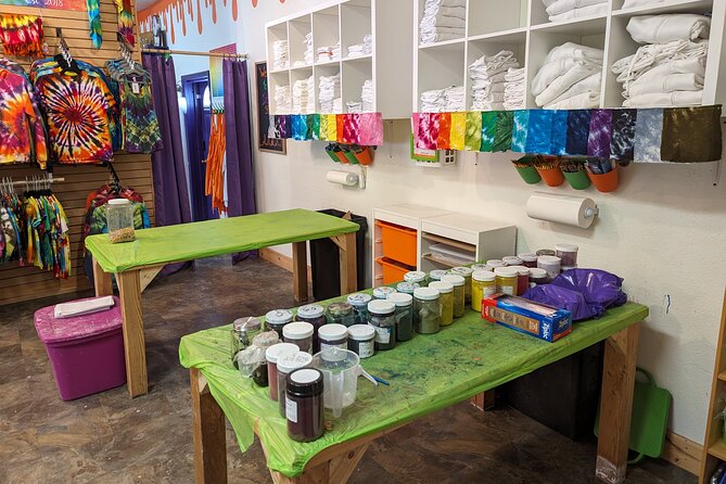 Batik Tapestry Class in Estes Park - Accessibility Features
