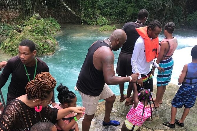 Blue Hole and Bamboo Rafting From Ocho Rios Hotels, Cruise Ship Pier and Villas - Additional Tips