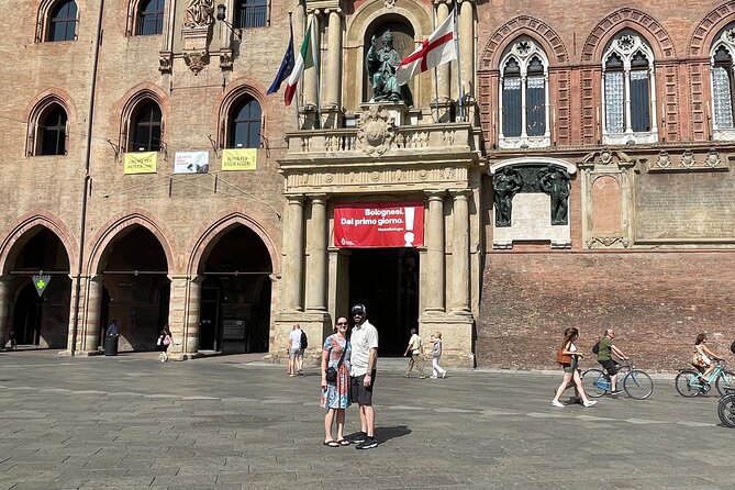 Bologna 3 Hour Private Guided City Tour of Must-See Sites - Exploring Bolognas Historic Center