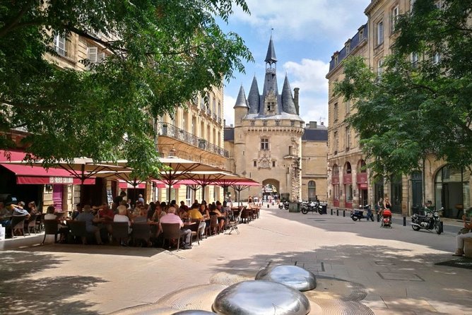 Bordeaux Airport Transfers: Bordeaux Airport BOD to Bordeaux in Business Car - Booking Process