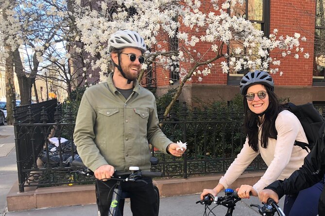 Brooklyn Bike Tour - Engaging Narratives