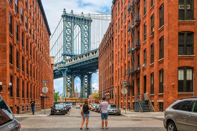 Brooklyn & DUMBO: Open-top Bus Tour and Guided Walking Tour - Chocolate Tasting Experience