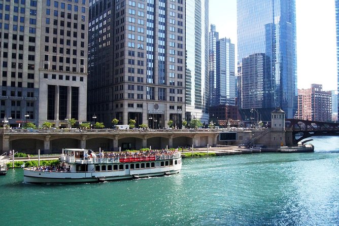 Chicago Architecture Center River Cruise Aboard Chicagos First Lady - Key Landmarks and Guided Commentary