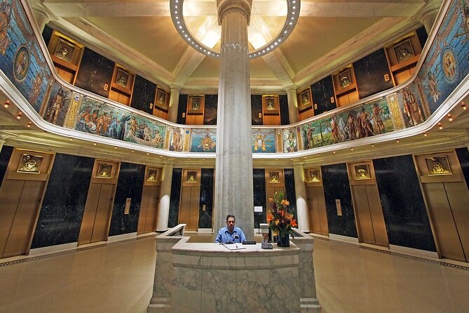Chicago Private Architecture Walking Tour Review - Limited Building Access
