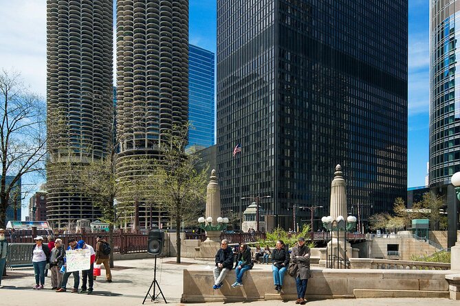 Chicago Walking Tour: Connecting Past and Present - Tracing the Footsteps of Renowned Architects