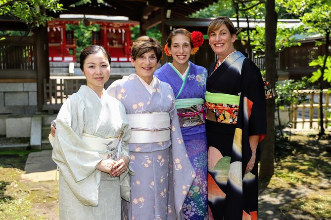 Classic Kimono Experience in Tokyo - Hairstyling and Makeup