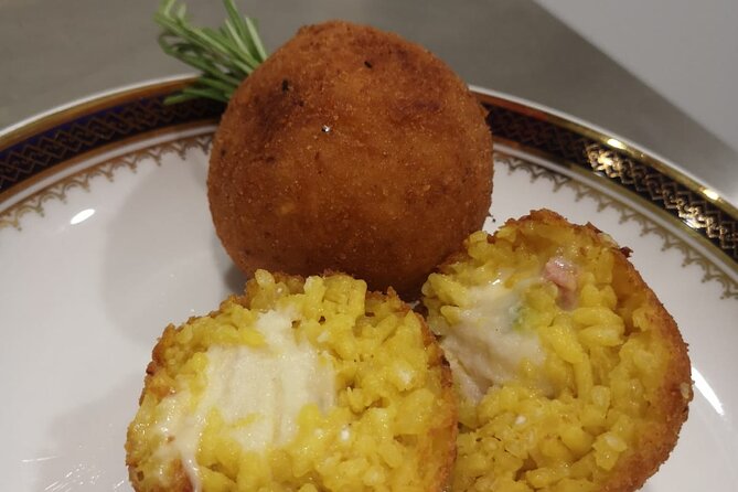 Course of Arancini and Almond Paste in Catania - Meeting and Accessibility