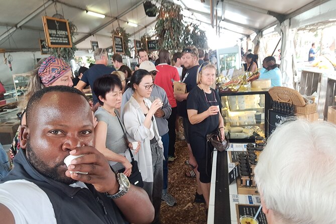 Culinary Explorations: Flavors on a 3-Hour Food and Drink Tour. - Guest Reviews