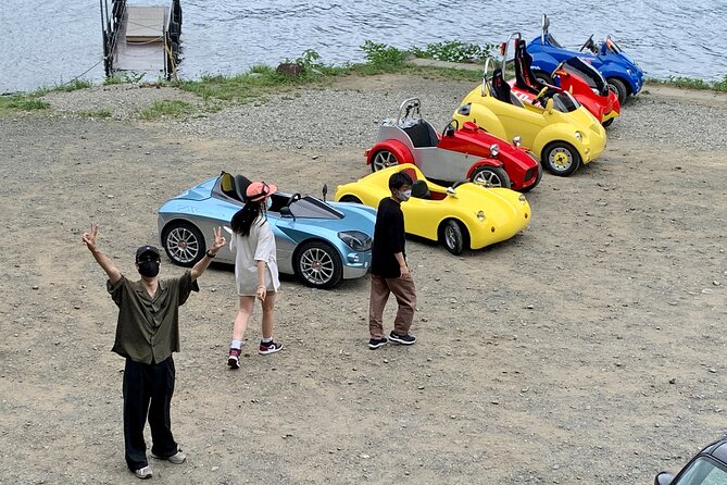 Cute & Fun E-Car Tour Following Guide Around Lake Kawaguchiko - Electric Car Features