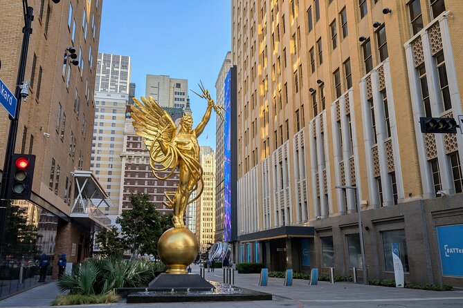 Dallas Scavenger Hunt Walking Tour Review - The Scavenger Hunt Experience